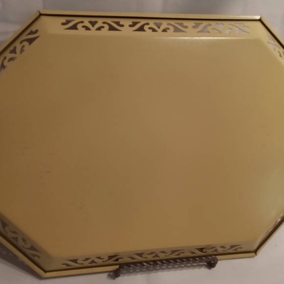 TÔLE HAND PAINTED TRAY - Picture 2 of 8